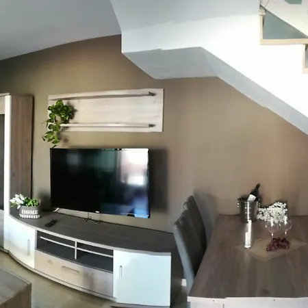 Apartment Quiet Modern Duplex